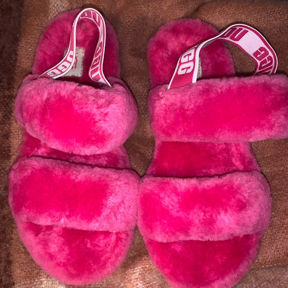 UGG Oh Yeah Slides Hot Pink Sz. 8 Gently Used 💕